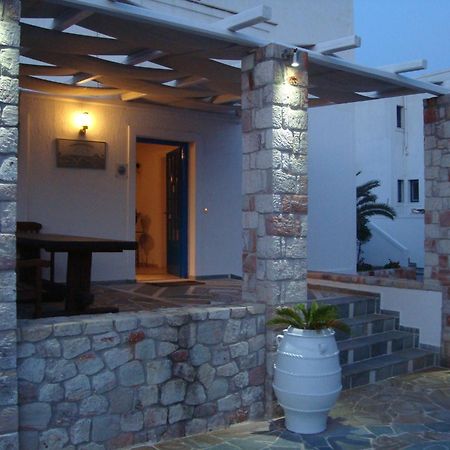 Glaronisia Hotel Pollonia Exterior photo